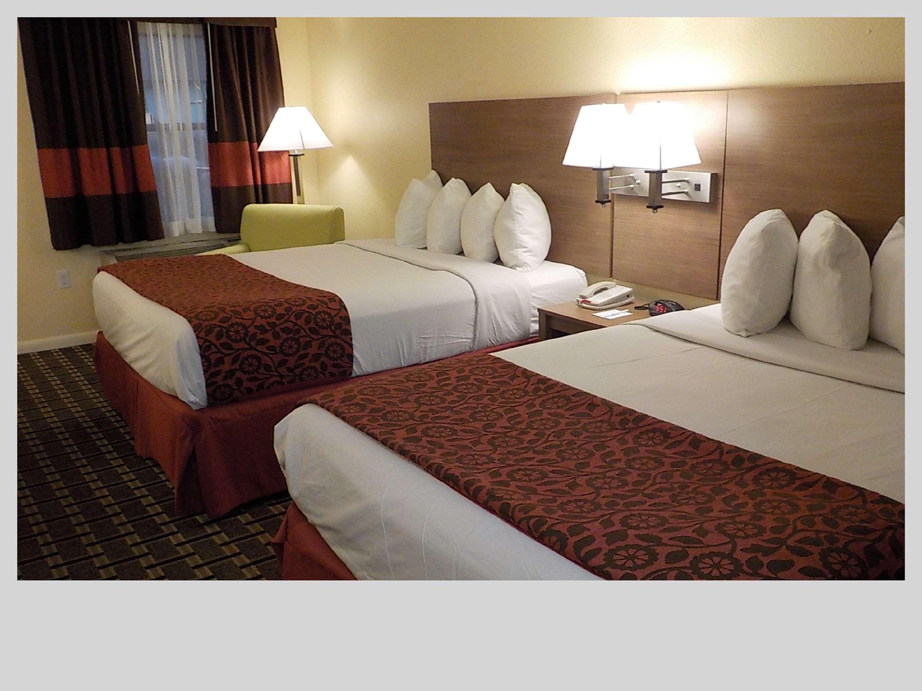 Best Western Bazarell Inn Montemorelos Bagian luar foto