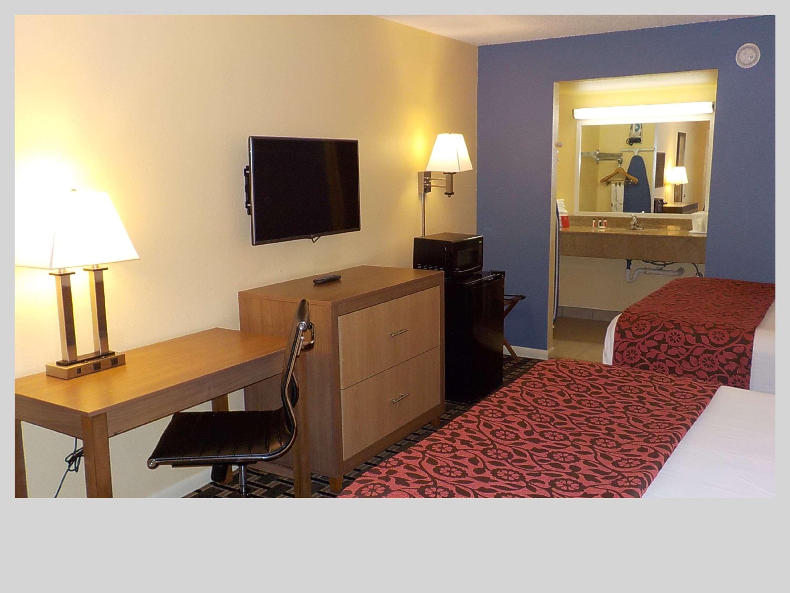 Best Western Bazarell Inn Montemorelos Bagian luar foto