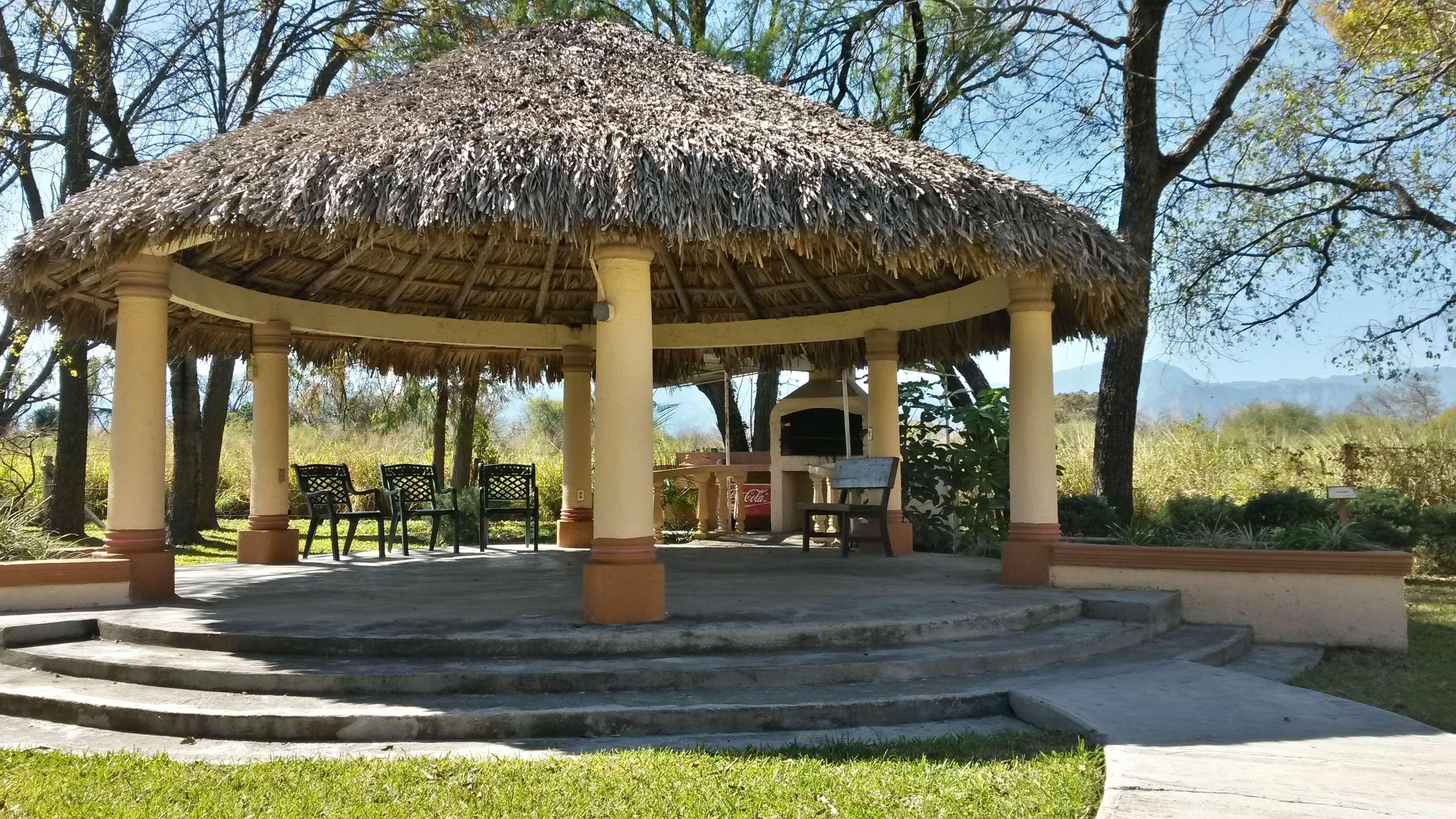 Best Western Bazarell Inn Montemorelos Bagian luar foto