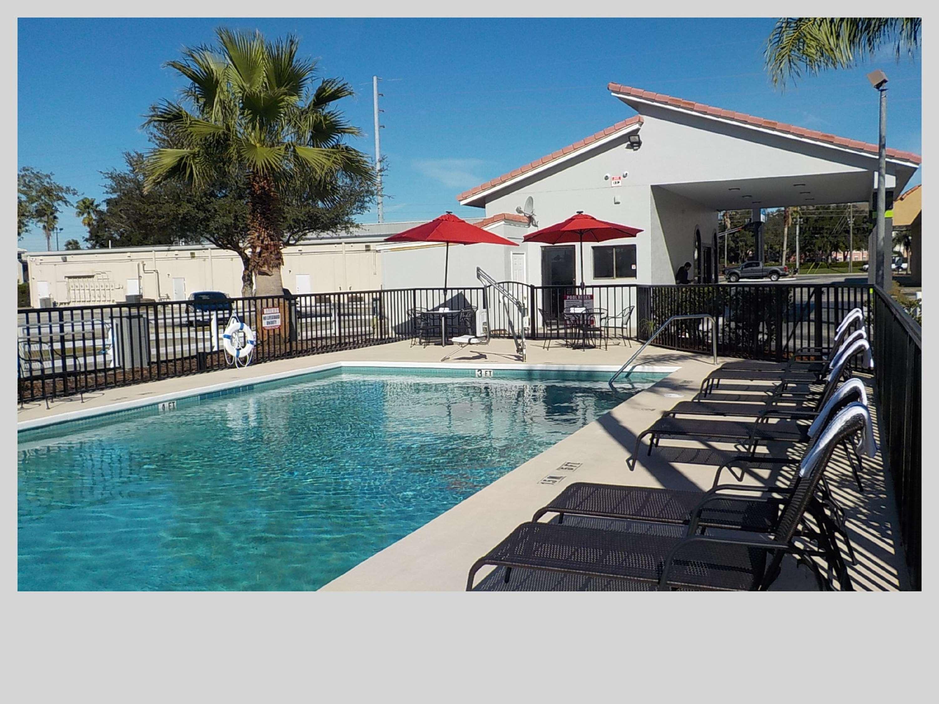 Best Western Bazarell Inn Montemorelos Bagian luar foto