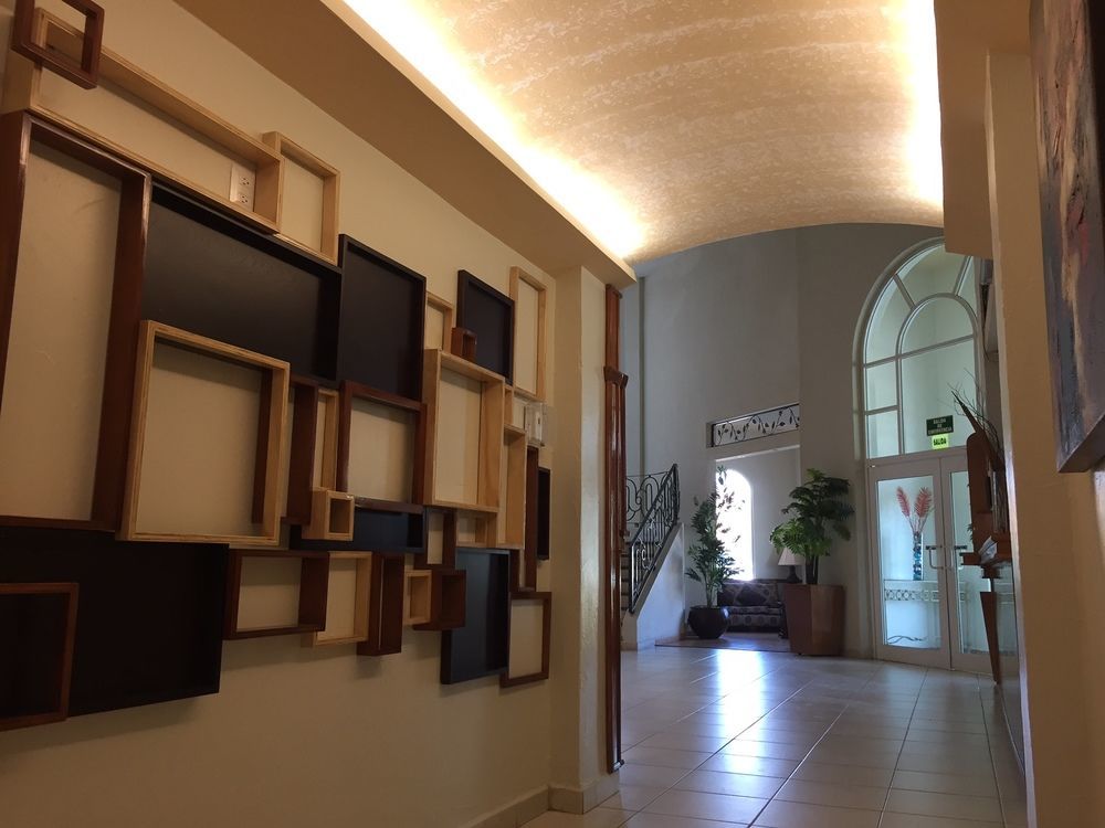 Best Western Bazarell Inn Montemorelos Bagian luar foto